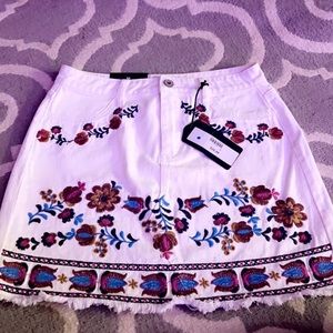 Never worn out still has tag on it.